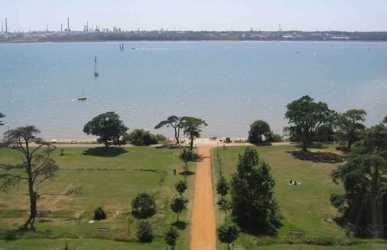 Hotel Heavenly Haven Lymington Esterno foto