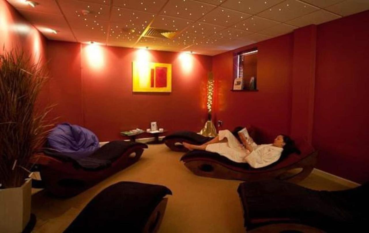 Hotel Heavenly Haven Lymington Esterno foto